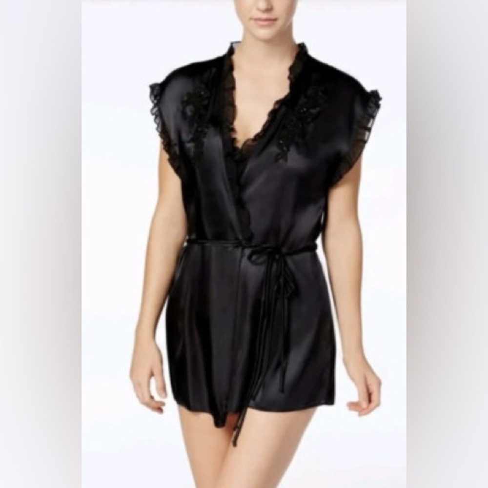 NWT 3 pieces Linea Donatella Black Satin Robe with Lace Detail A0323